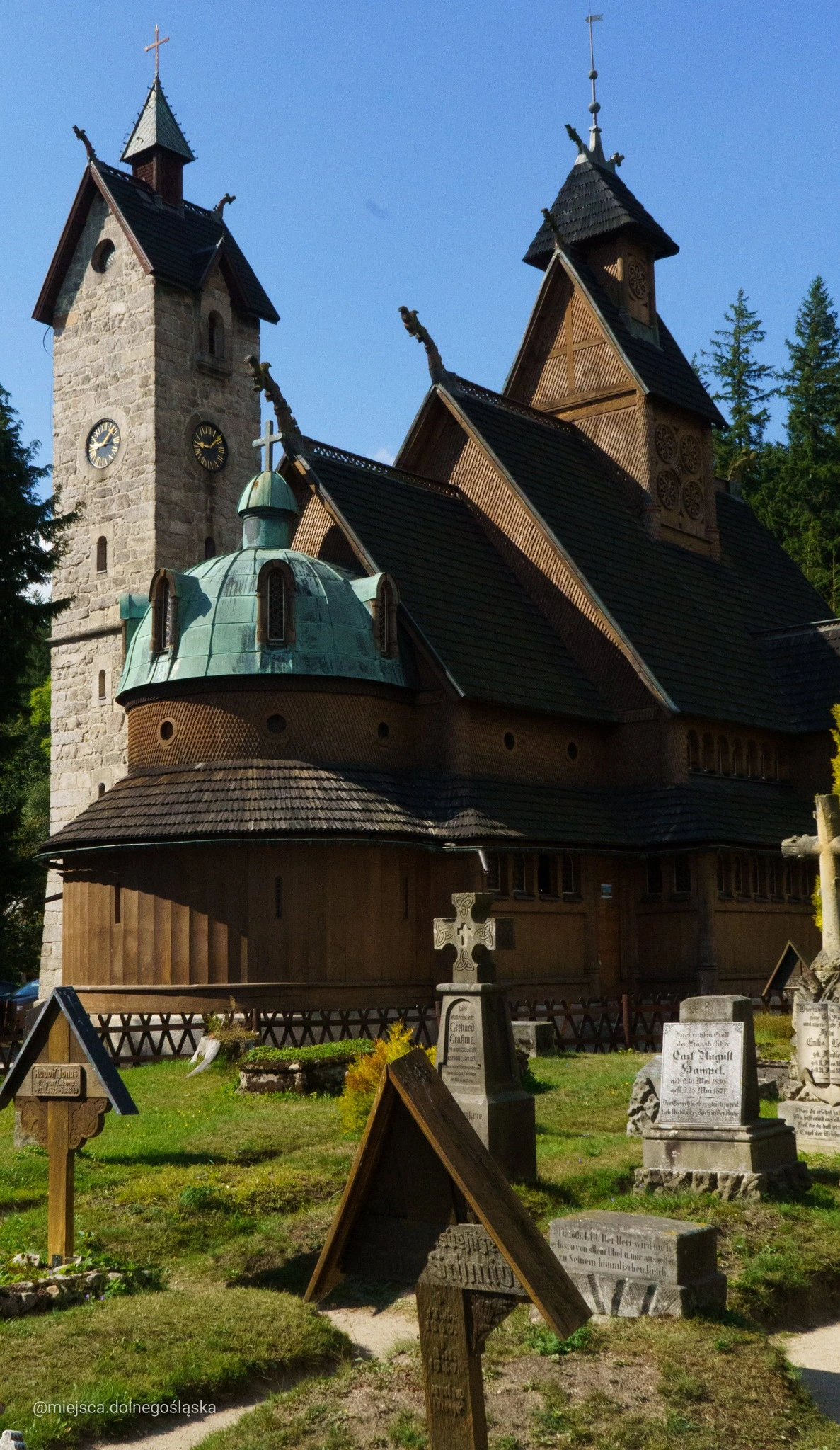 Śnieżka — schronisko w Karkonoszach